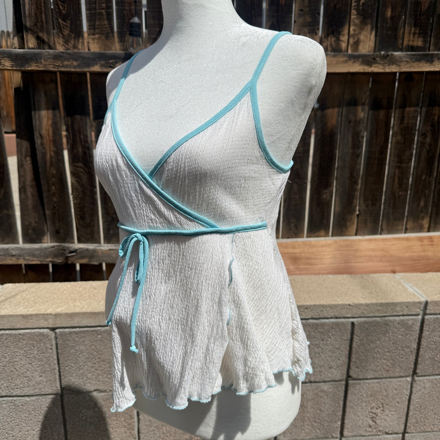 y2k asymmetrical white / blue top